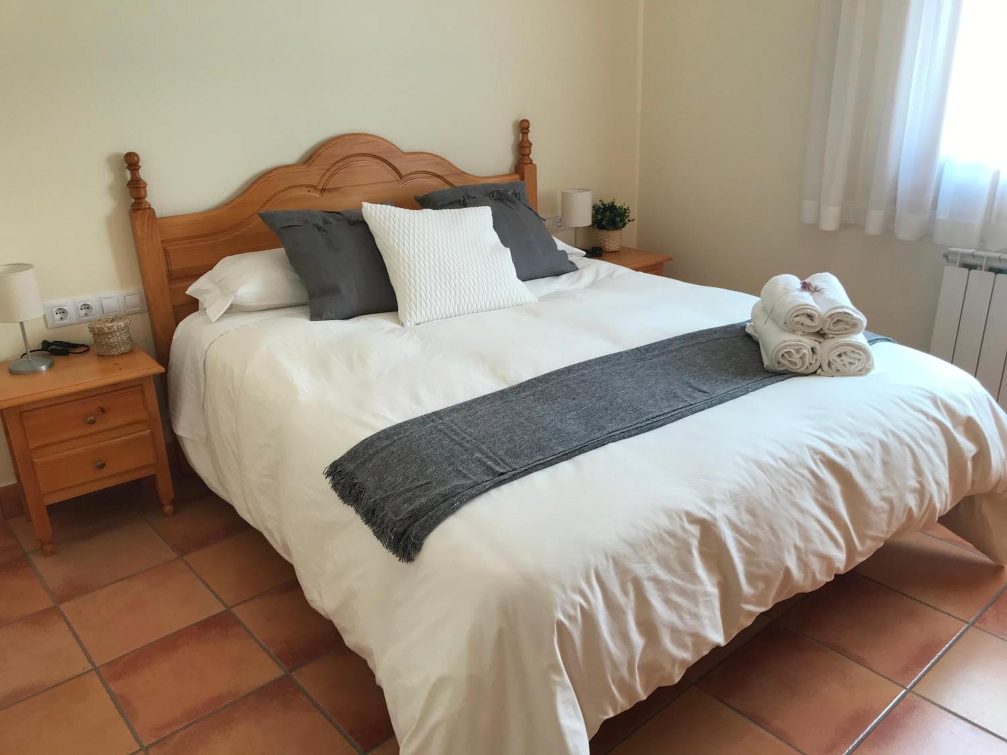 Fonda Peremiquel Hotel Castellar De N'Hug Exterior photo